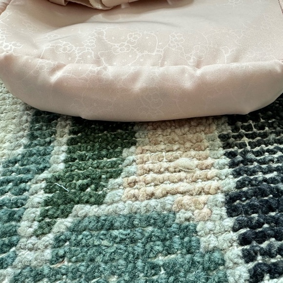 New NWOT Herschel Supply x Hello Kitty Fifteen Waist Bag Fanny Pack - Picture 4 of 8